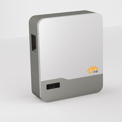 Lithium-Batterie 51.2V100Ah 5KWH Lifepo4 Powerwall an der Wand befestigt